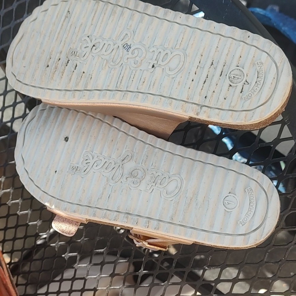 Cat & Jack Gold Buckle Sandals - Picture 9 of 9